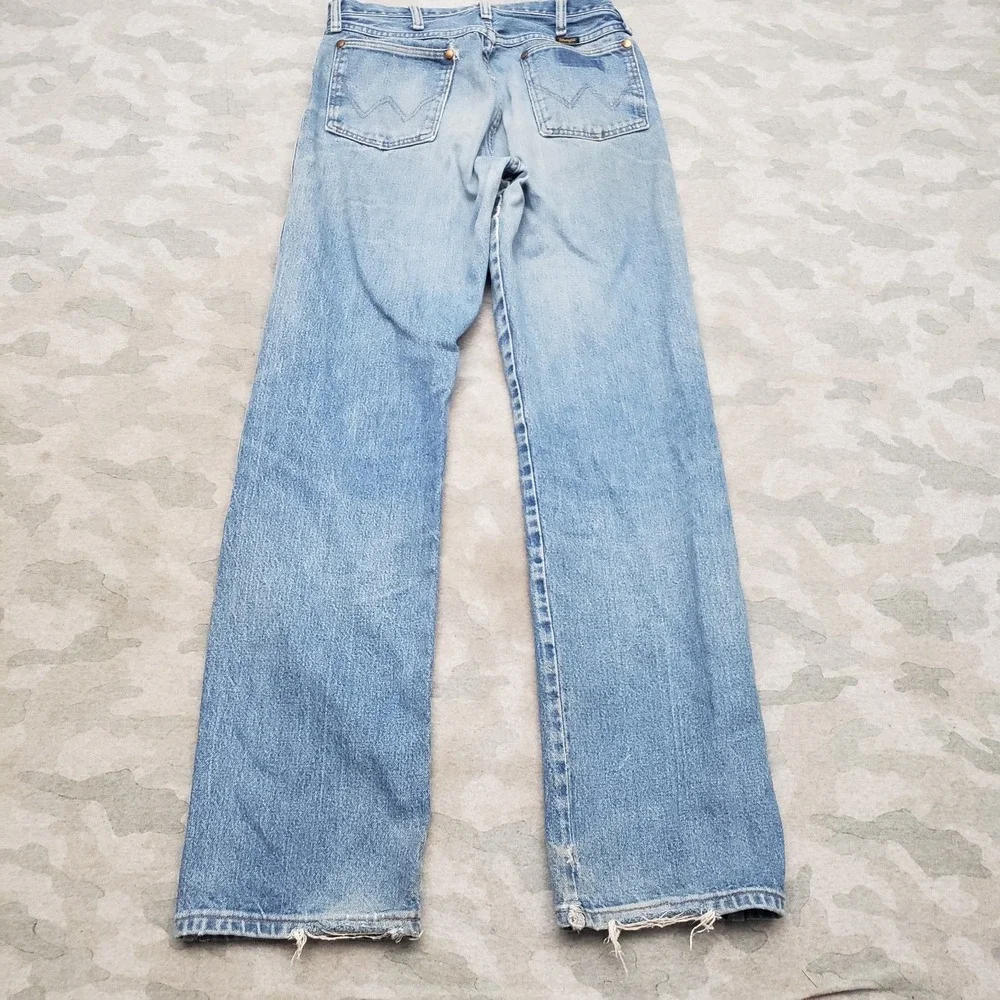VTG Wrangler 13MWZ Jeans 32x34 Blue Cowboy Cut Denim Light Wash Yellow Tag